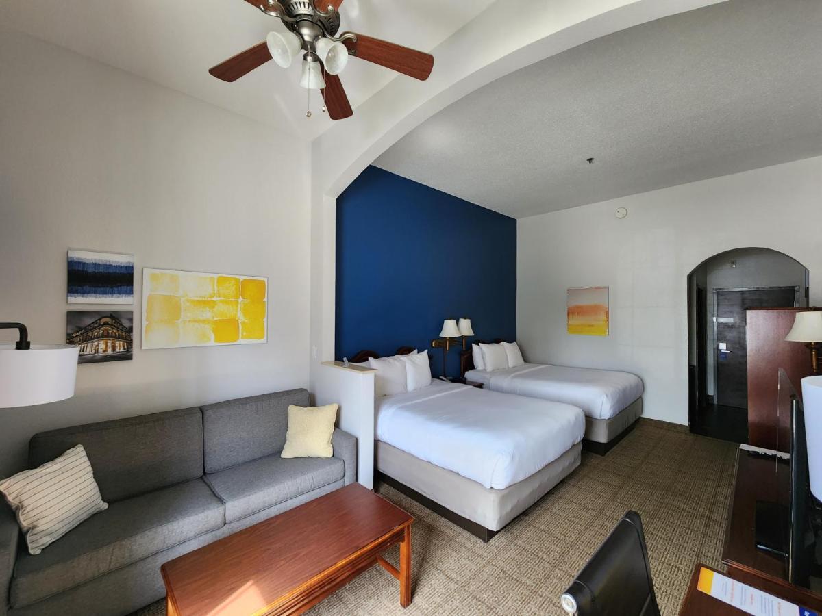 Comfort Suites New Orleans East Extérieur photo