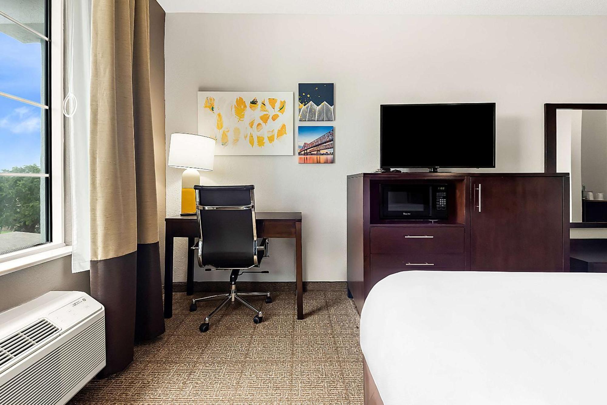 Comfort Suites New Orleans East Extérieur photo