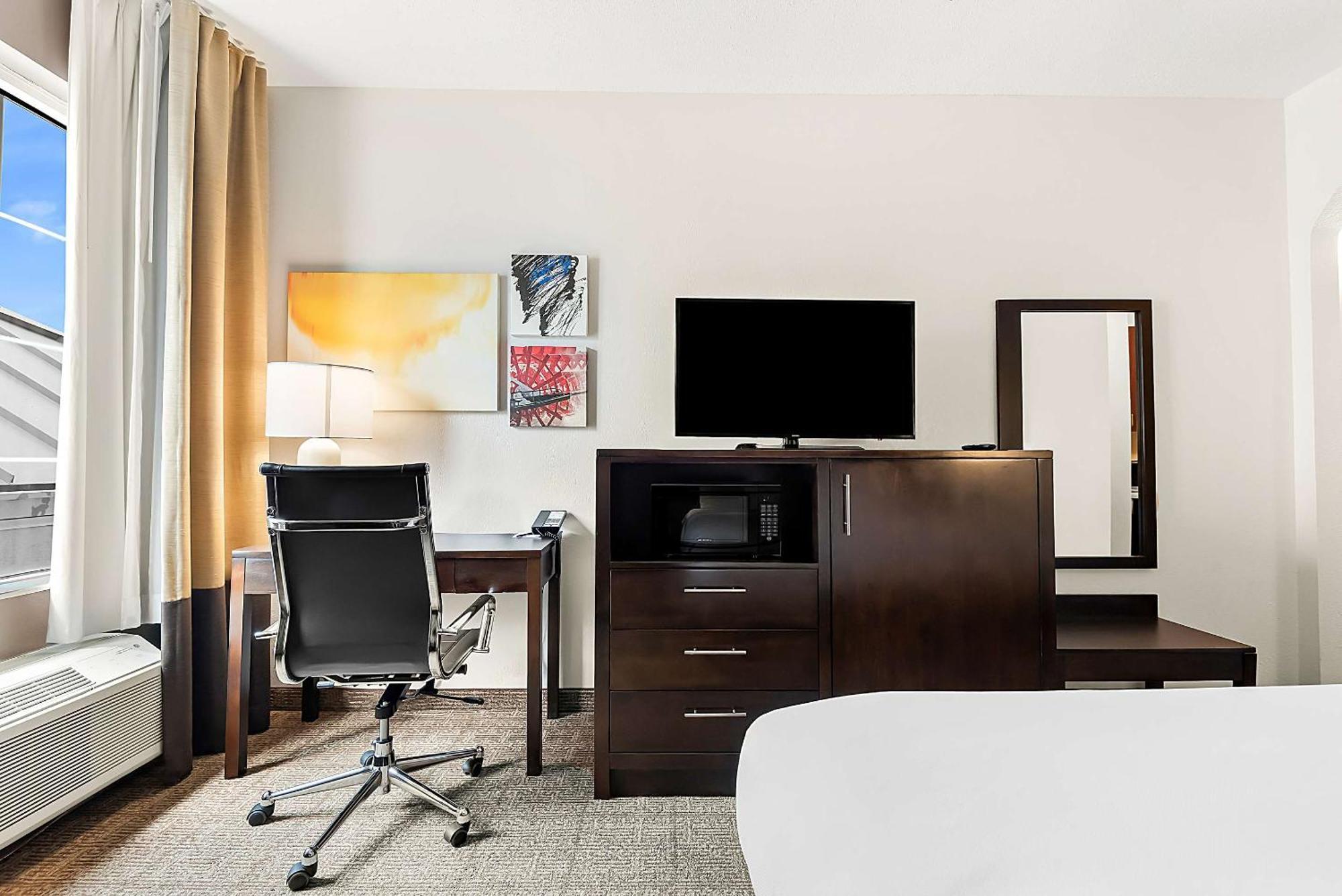 Comfort Suites New Orleans East Extérieur photo