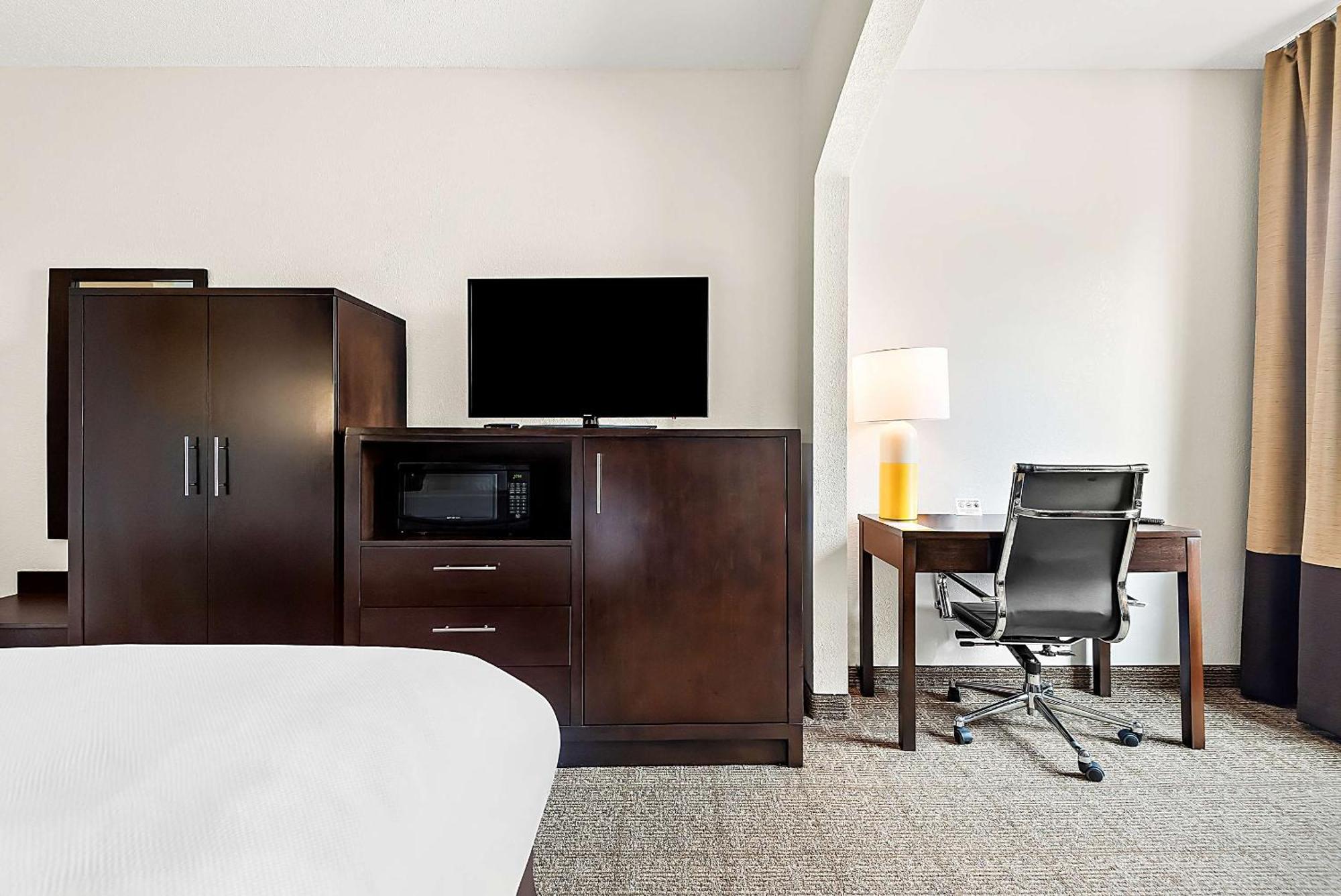 Comfort Suites New Orleans East Extérieur photo