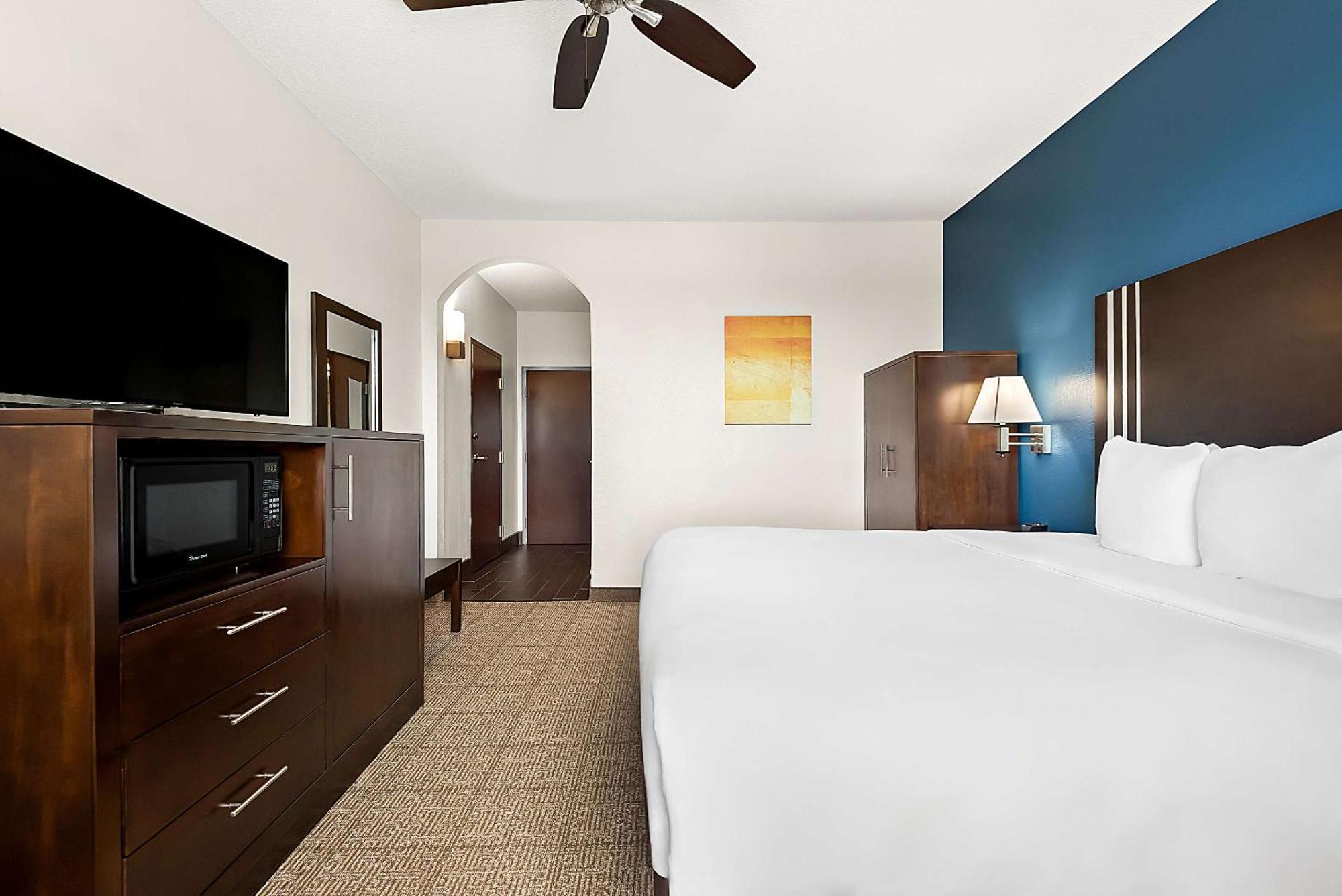 Comfort Suites New Orleans East Extérieur photo