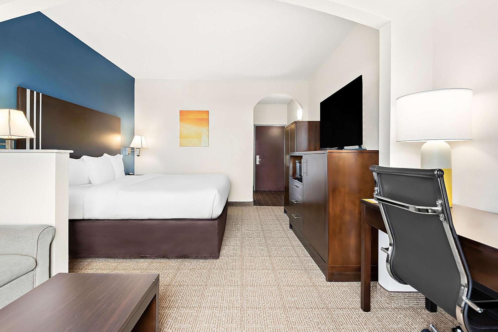 Comfort Suites New Orleans East Extérieur photo